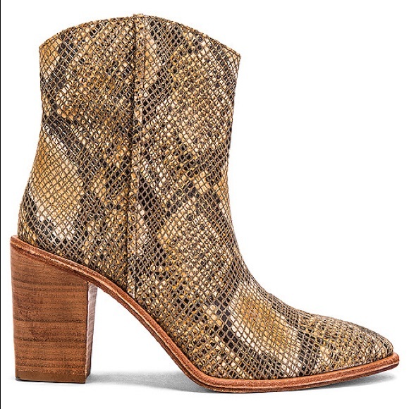 NEW FREE PEOPLE Barclay Ankle SNAKE Boots Size 7 - Picture 4 of 14